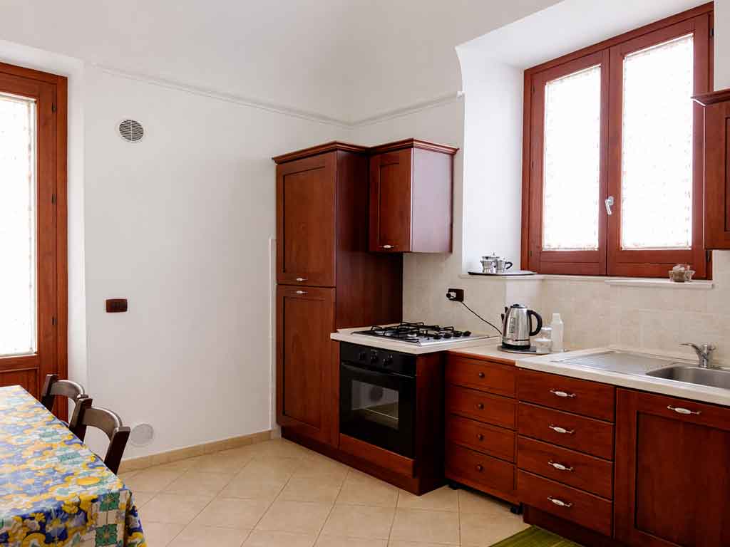 Cucina della dimora con vista a Modica